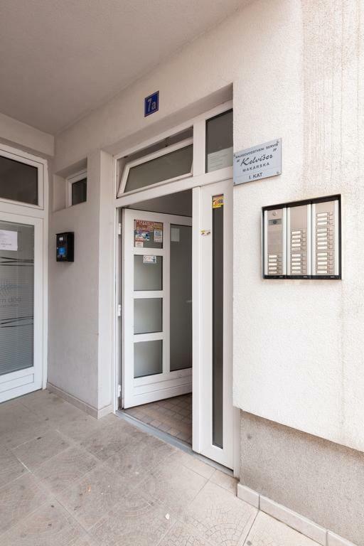 Litorian Makarska Apartment Bagian luar foto